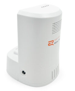 Cargador de batería externo Rhythm P2 con logo Rhythm Healthcare