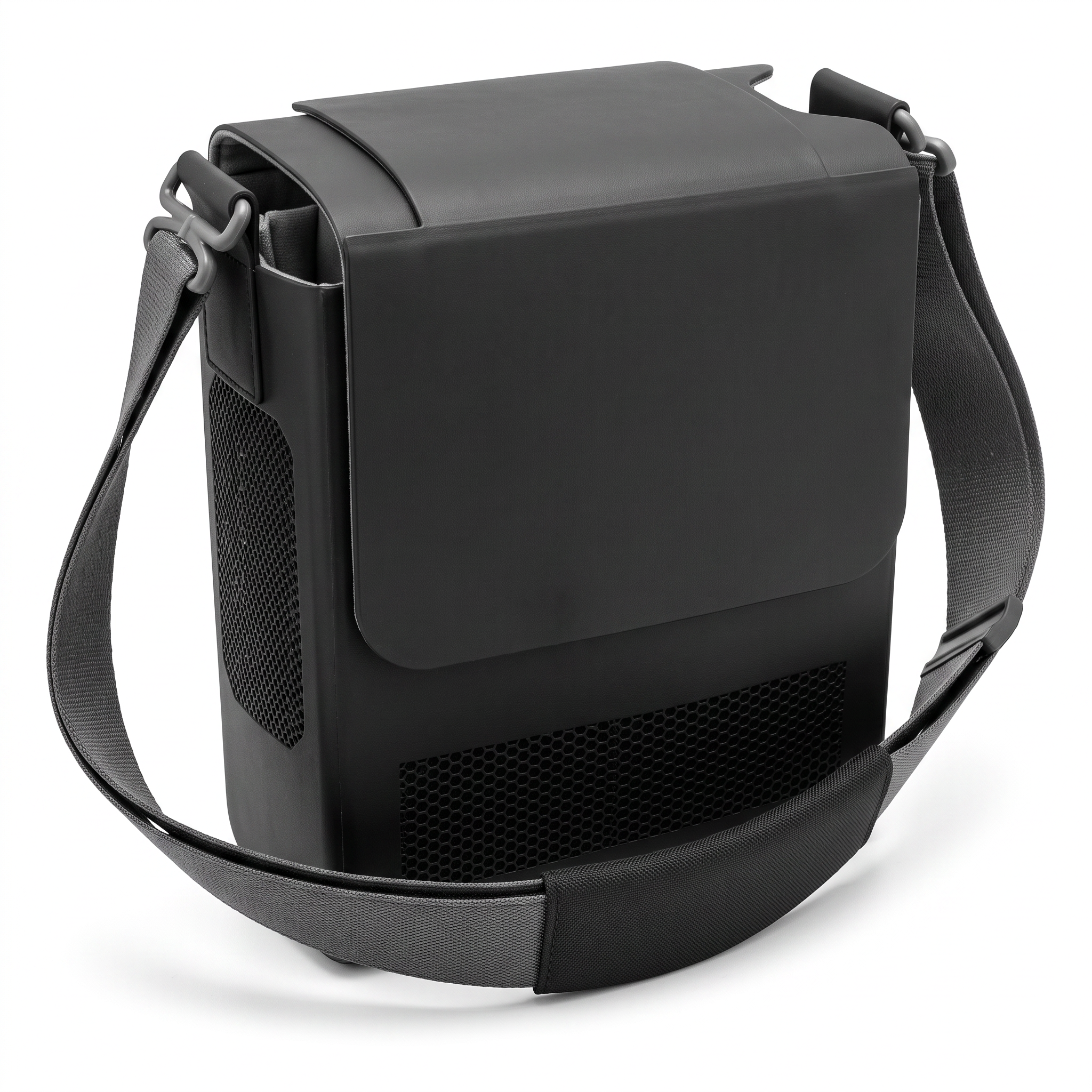 Funda de transporte del concentrador Inogen Rove 4, estuche compacto negro con solapa, malla de ventilación y correa al hombro, sobre fondo blanco